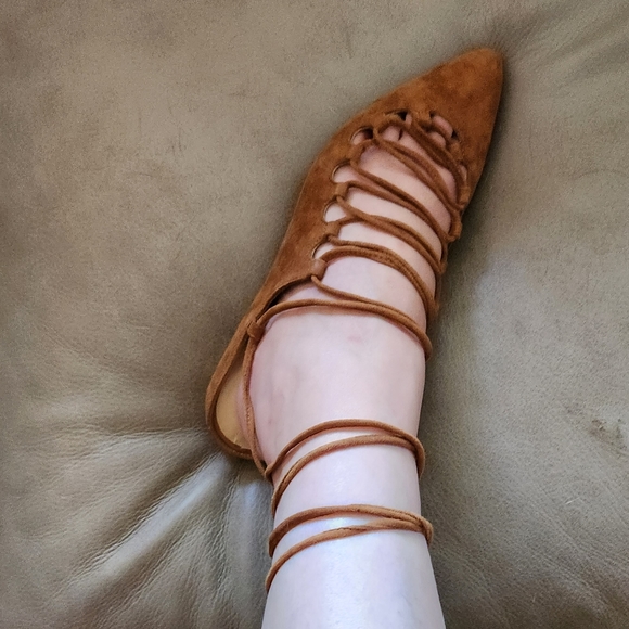STUART WEITZMAN Brown Suede Stringdown Flats - Picture 2 of 12